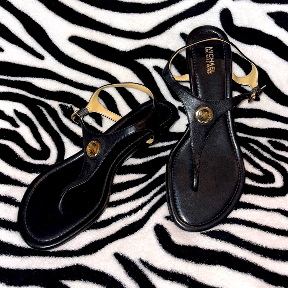 MICHAEL KORS T THONG SANDAL